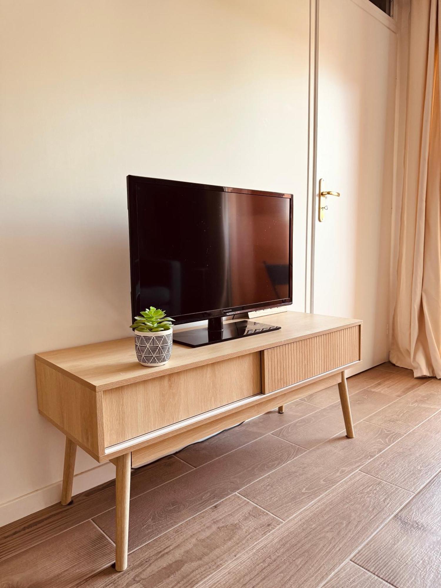 Claelle Appartment - 200M Beach Mandelieu La Napoule Luaran gambar